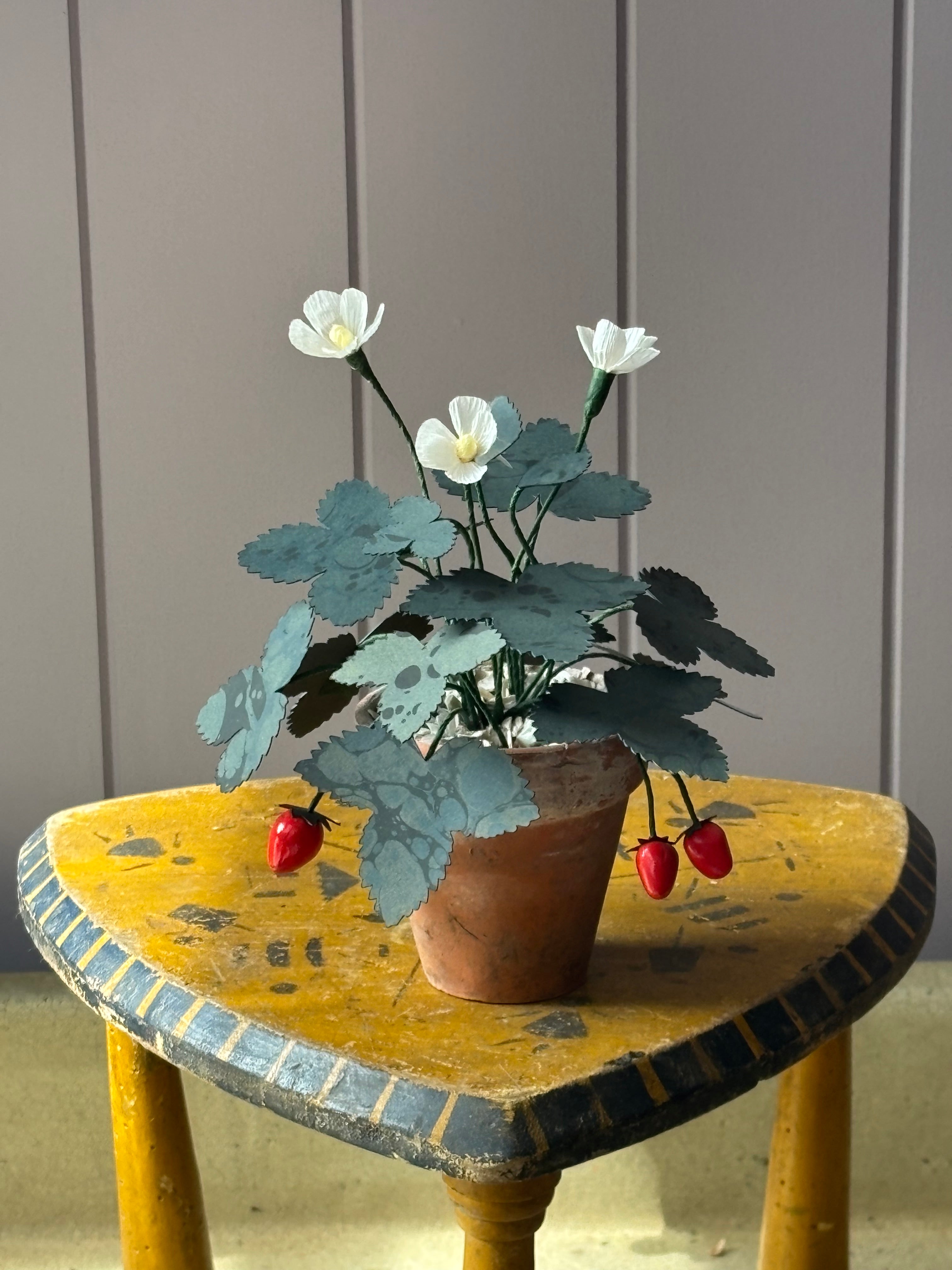 Paper wild strawberry