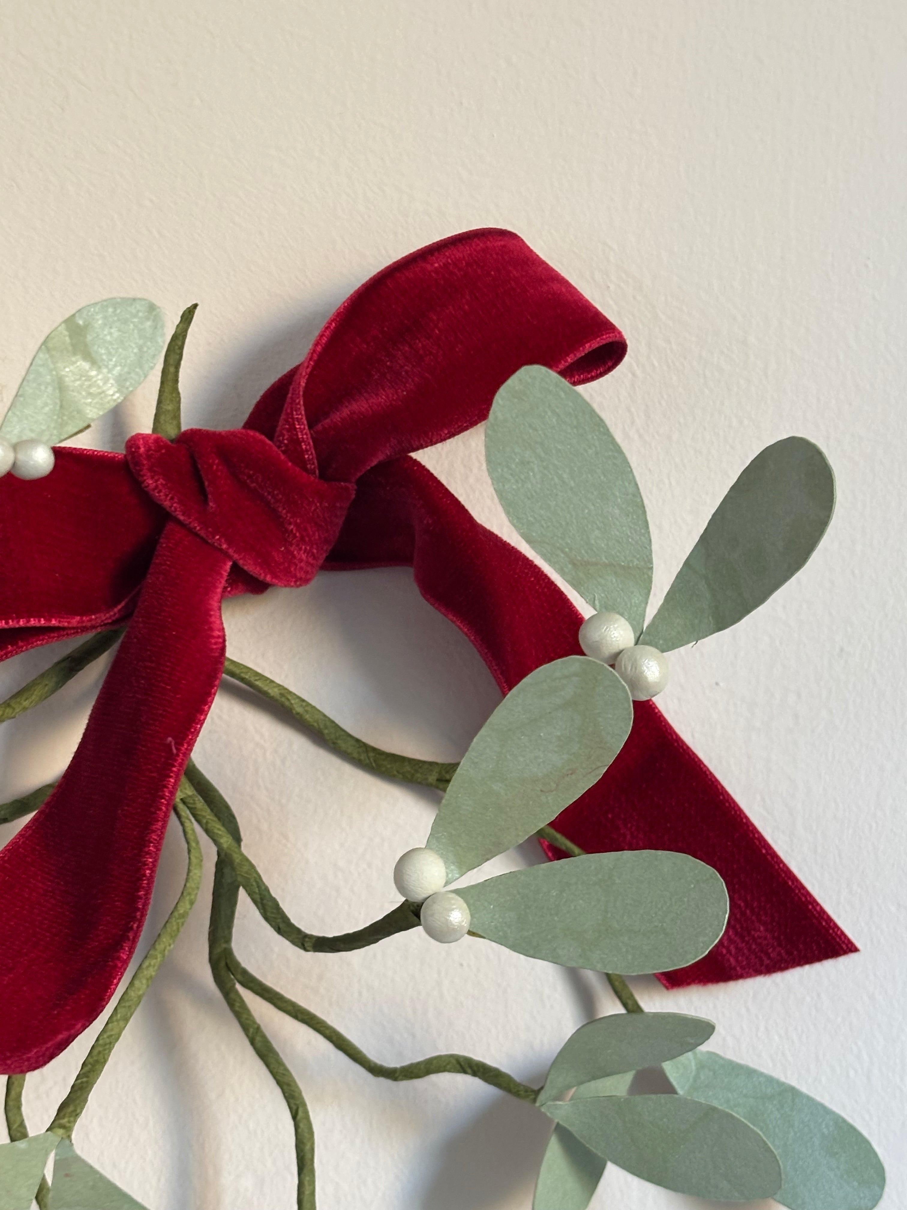 Paper Mistletoe (1206)