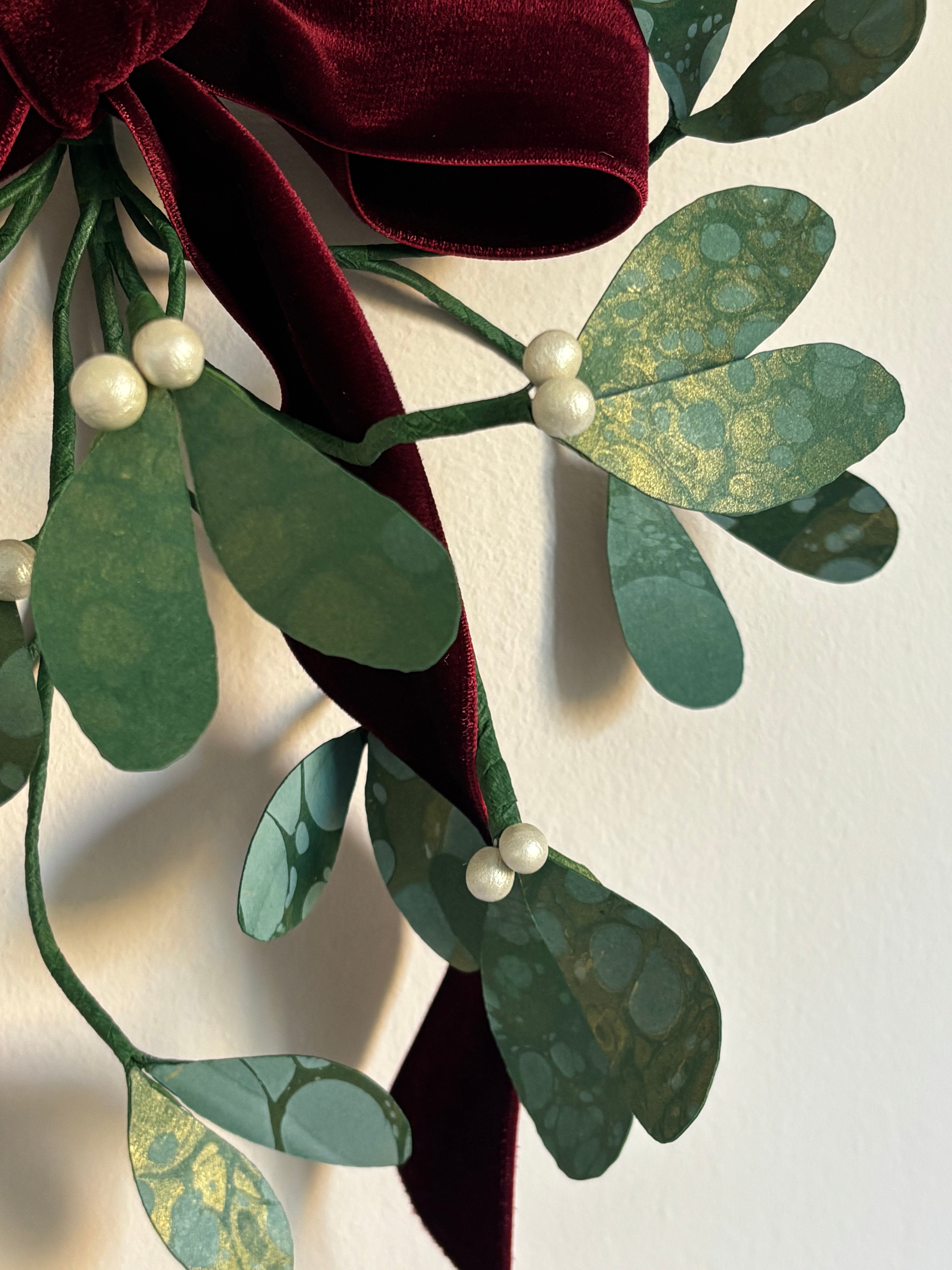 Paper Mistletoe (1208)