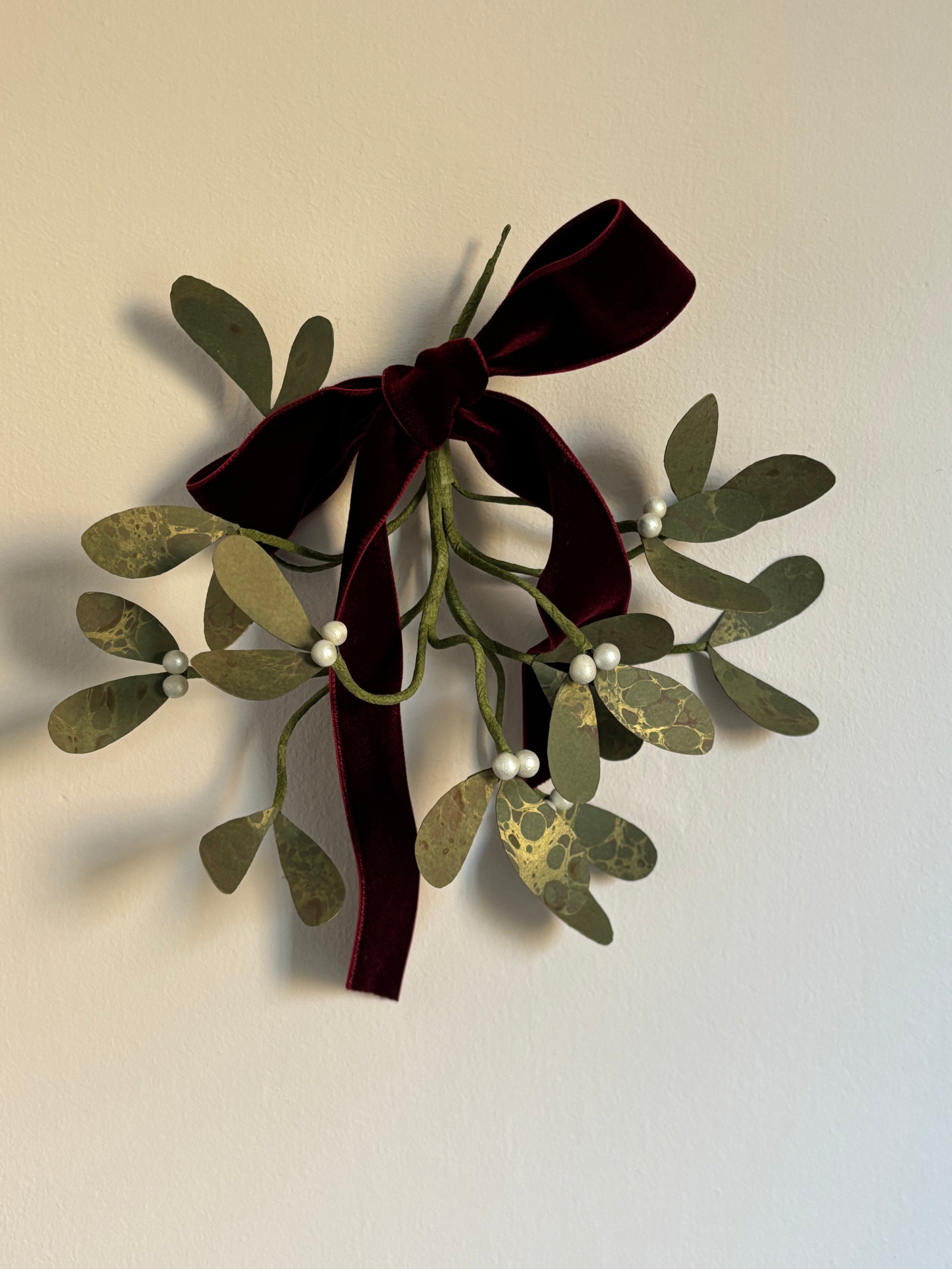 Paper Mistletoe (1209)