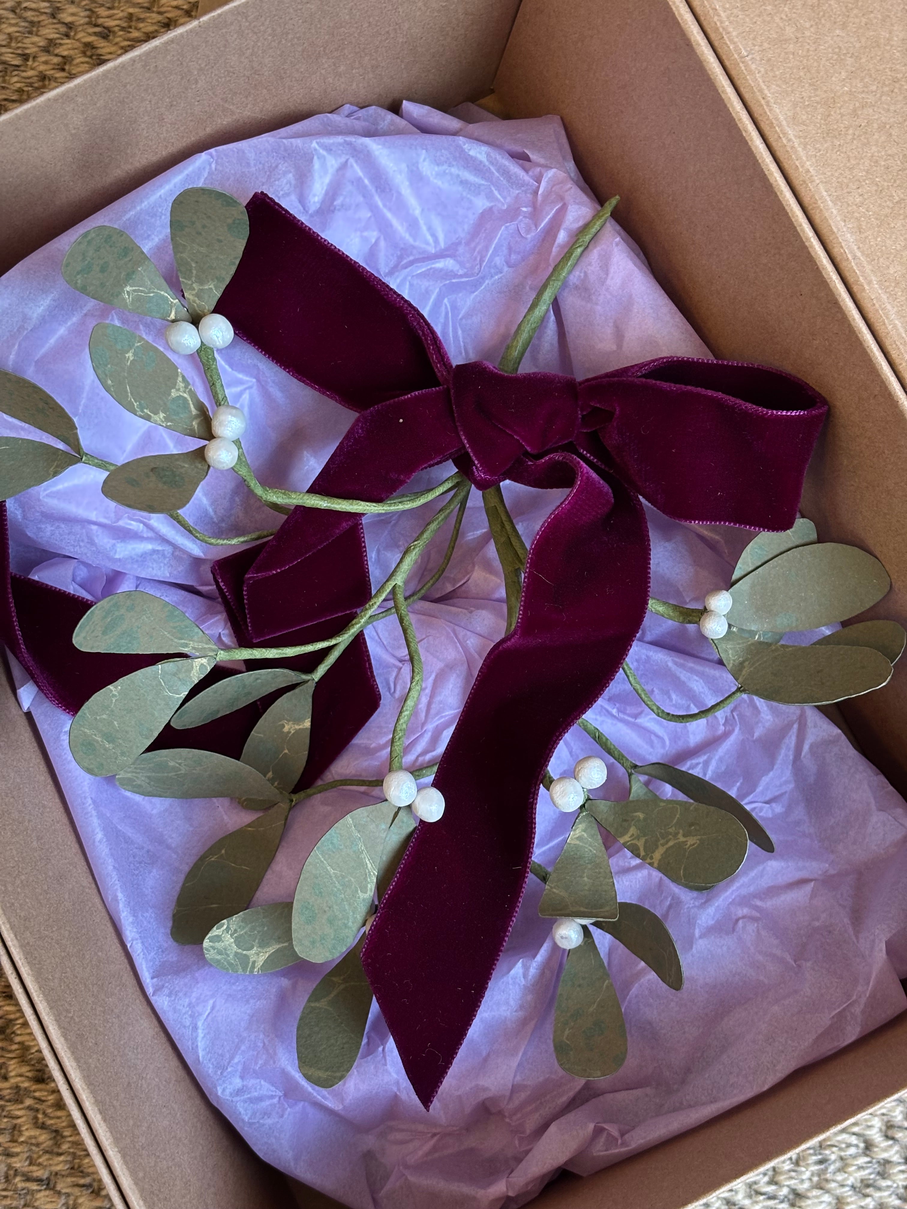 Paper Mistletoe (2504)