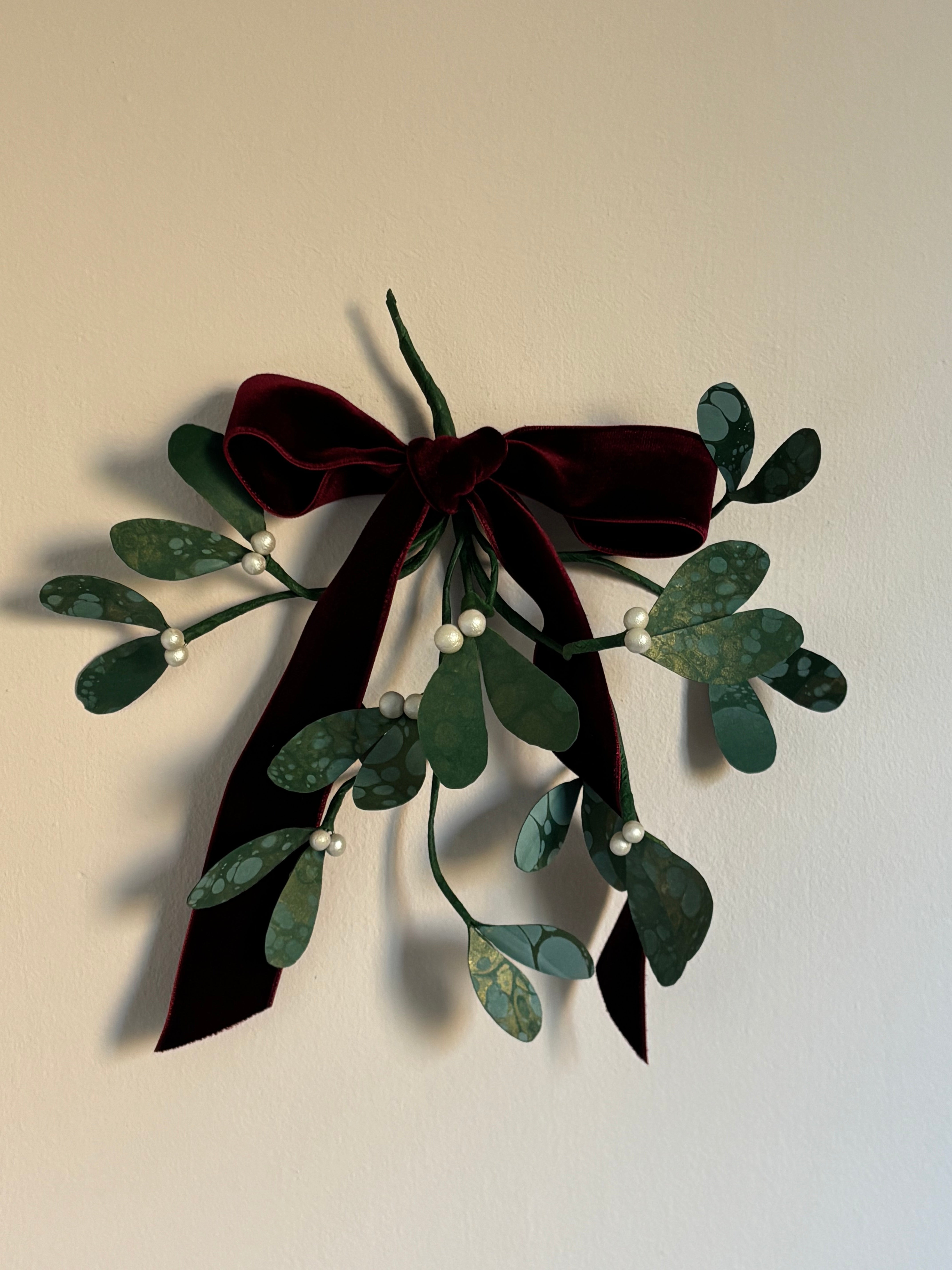 Paper Mistletoe (1208)