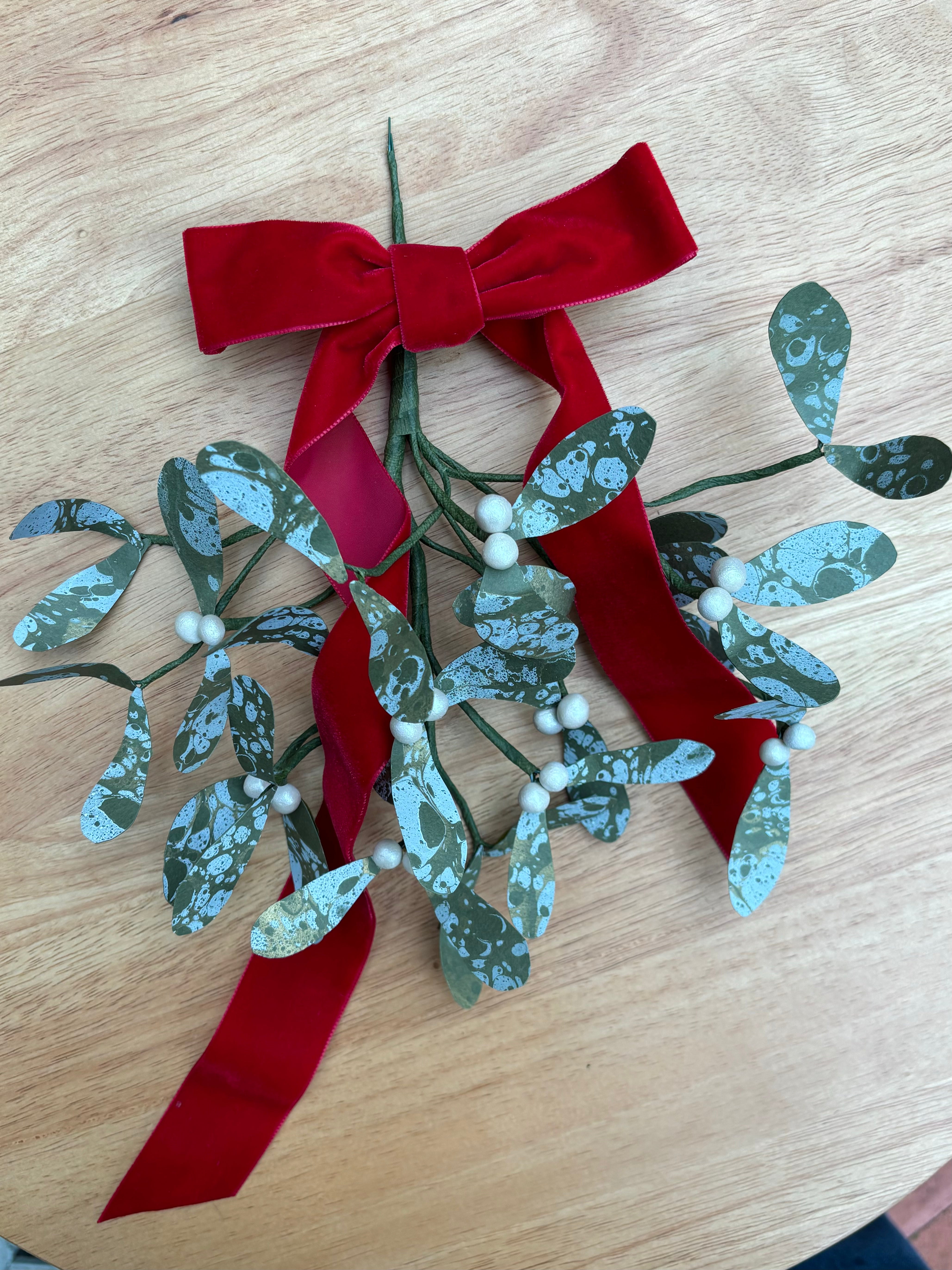 Paper Mistletoe