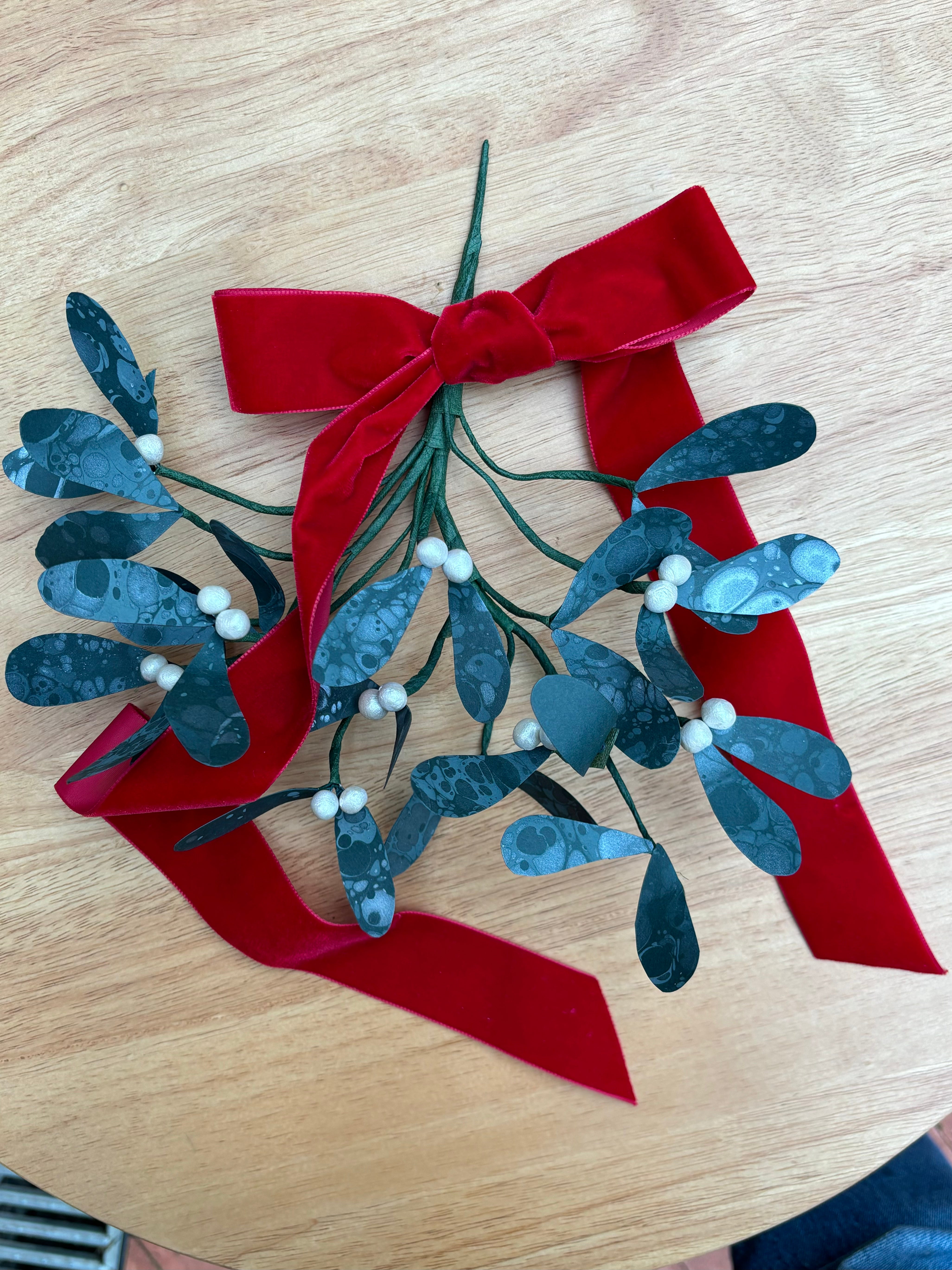Paper Mistletoe