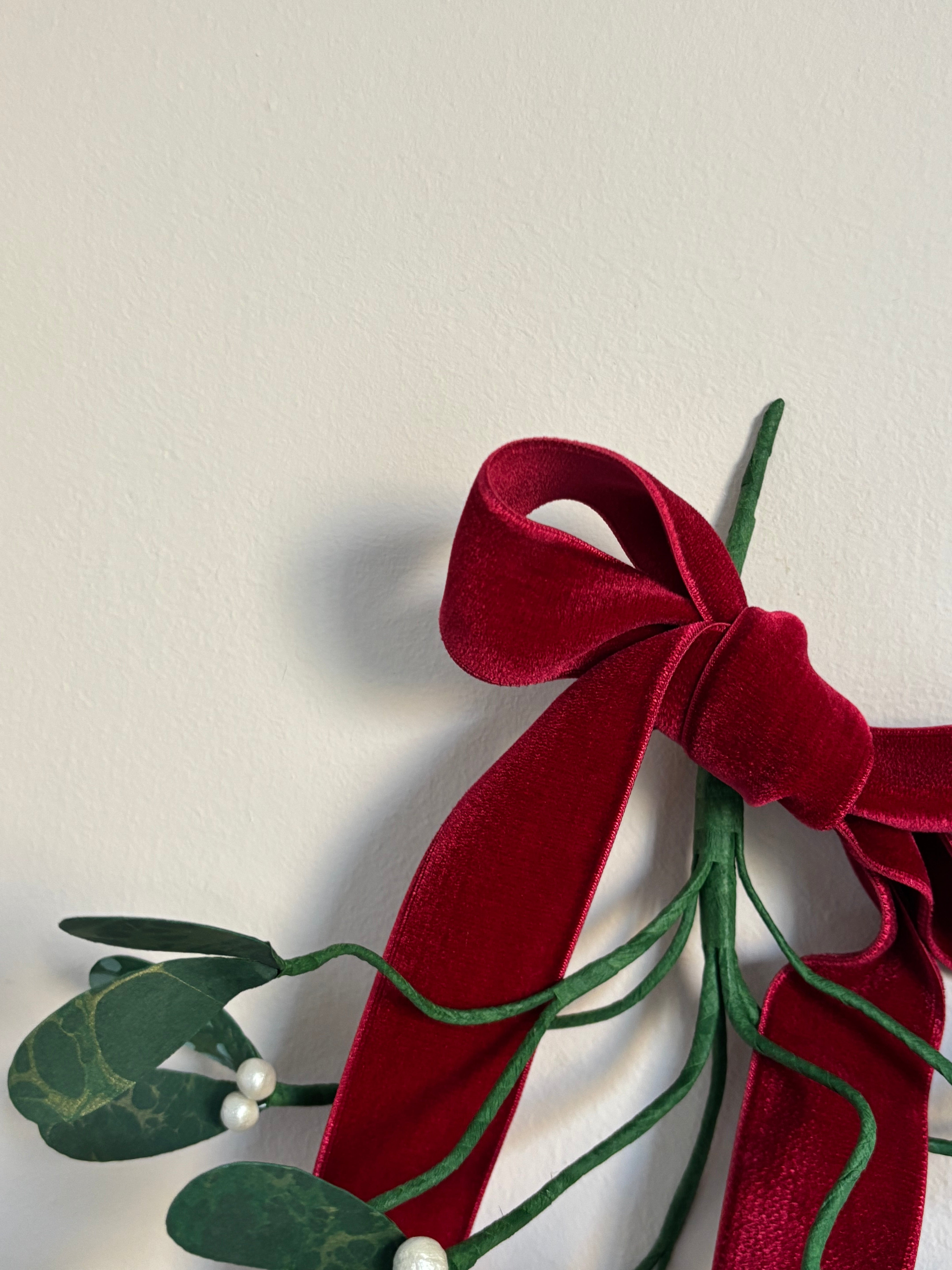 Paper Mistletoe (1210) hh