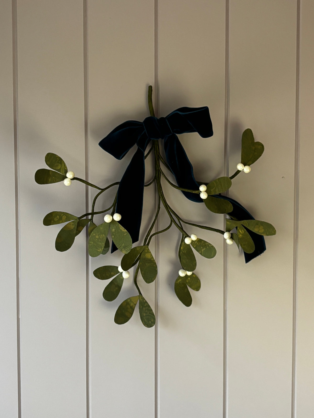Paper Mistletoe