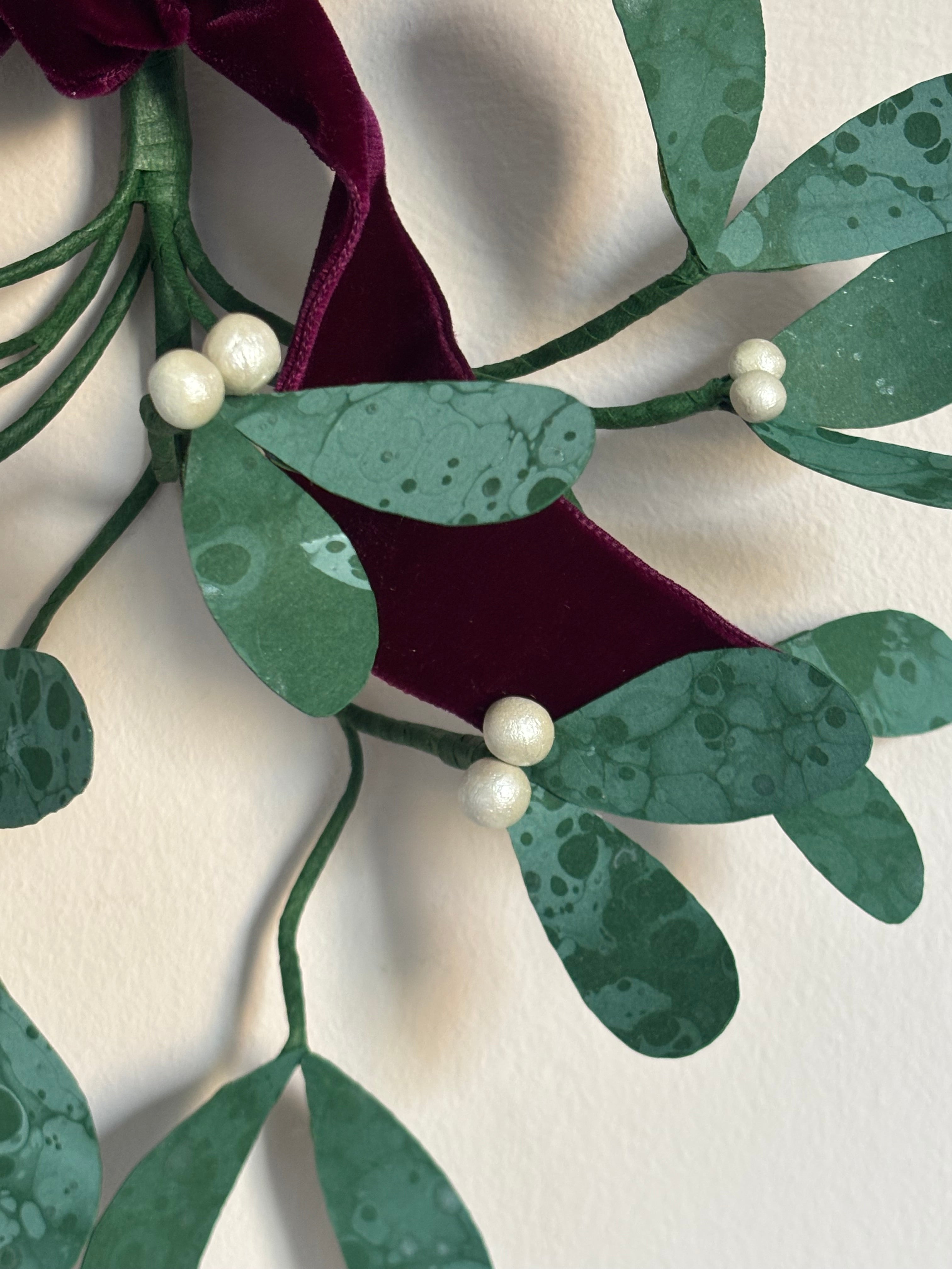 Paper Mistletoe (1203)