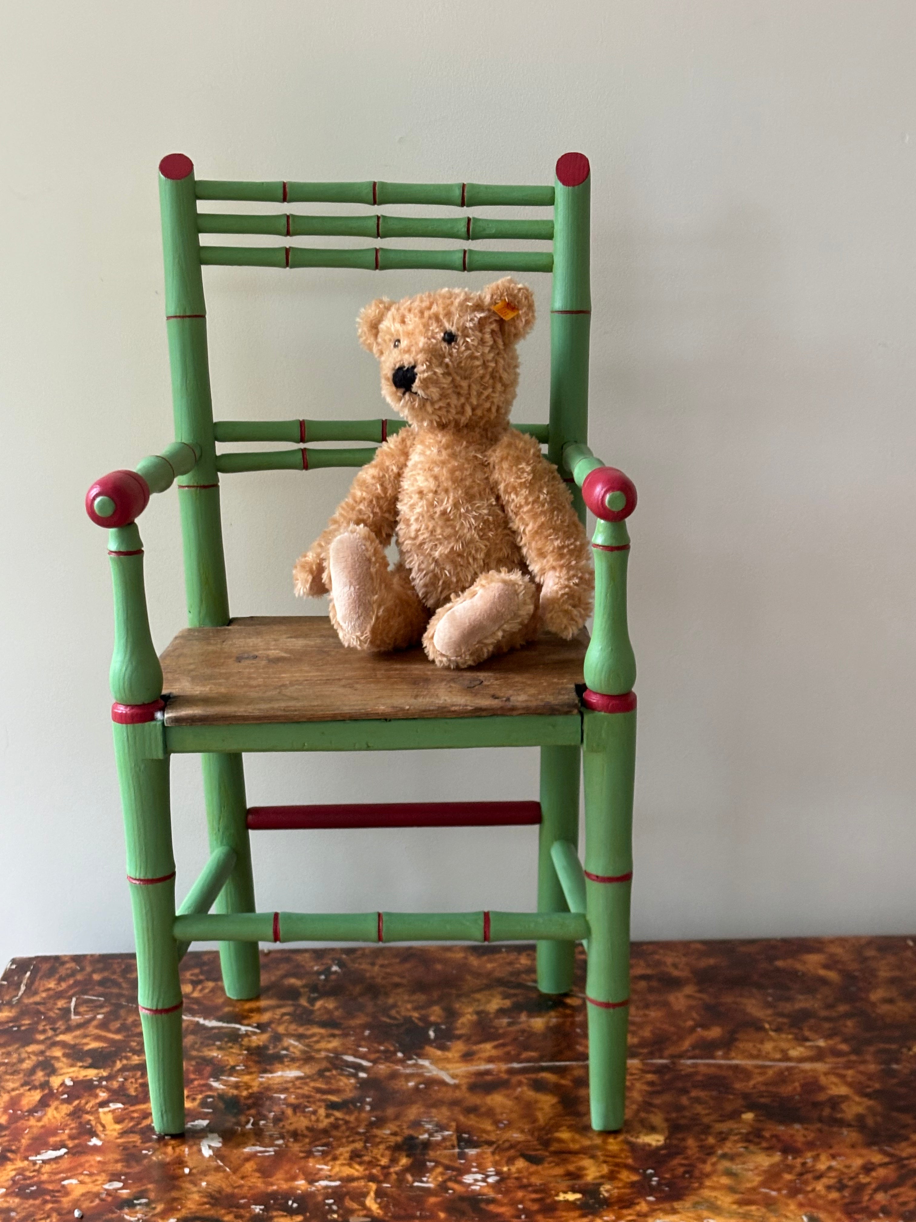 Green and red bamboo Teddy bear Chair