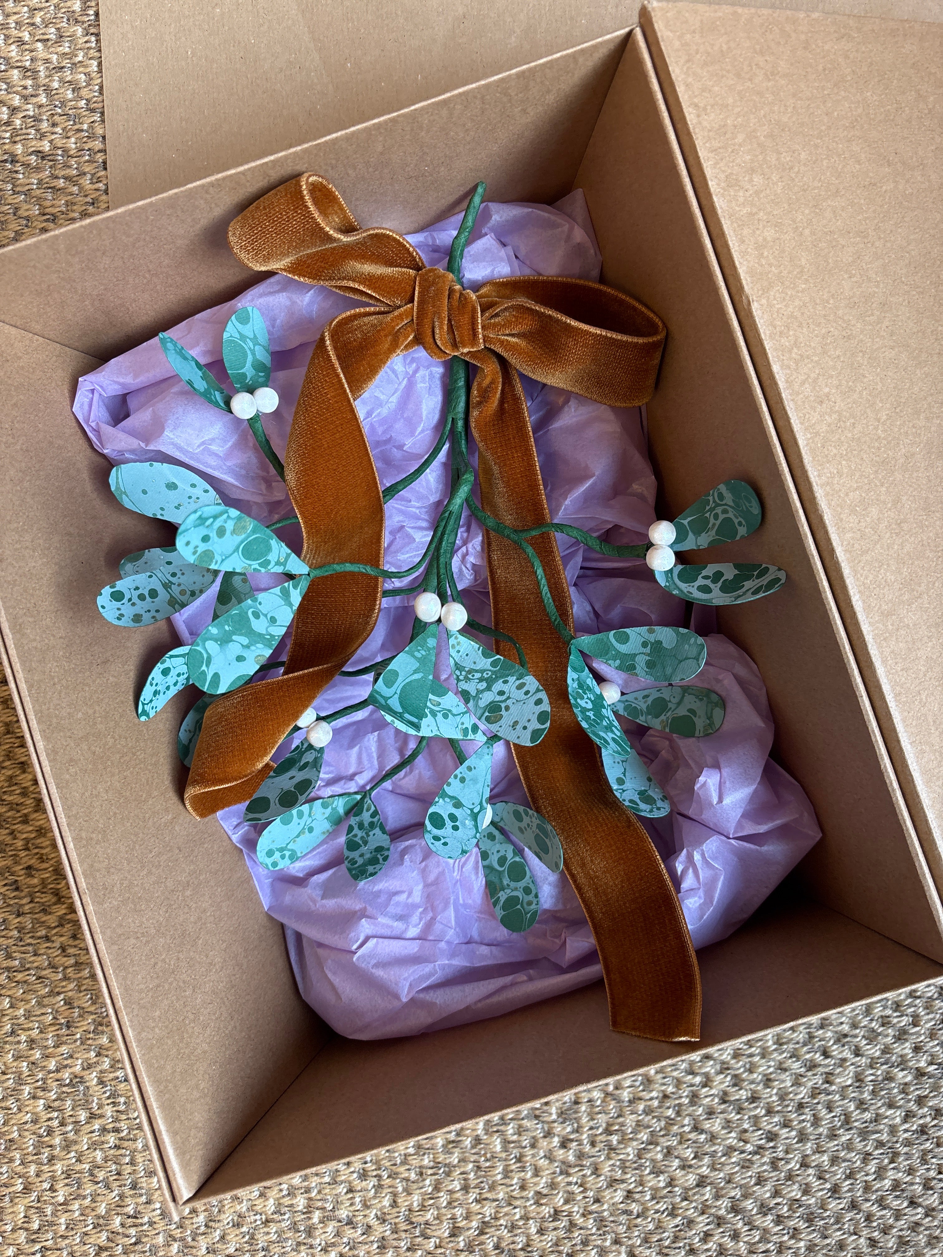 Paper Mistletoe (2502)