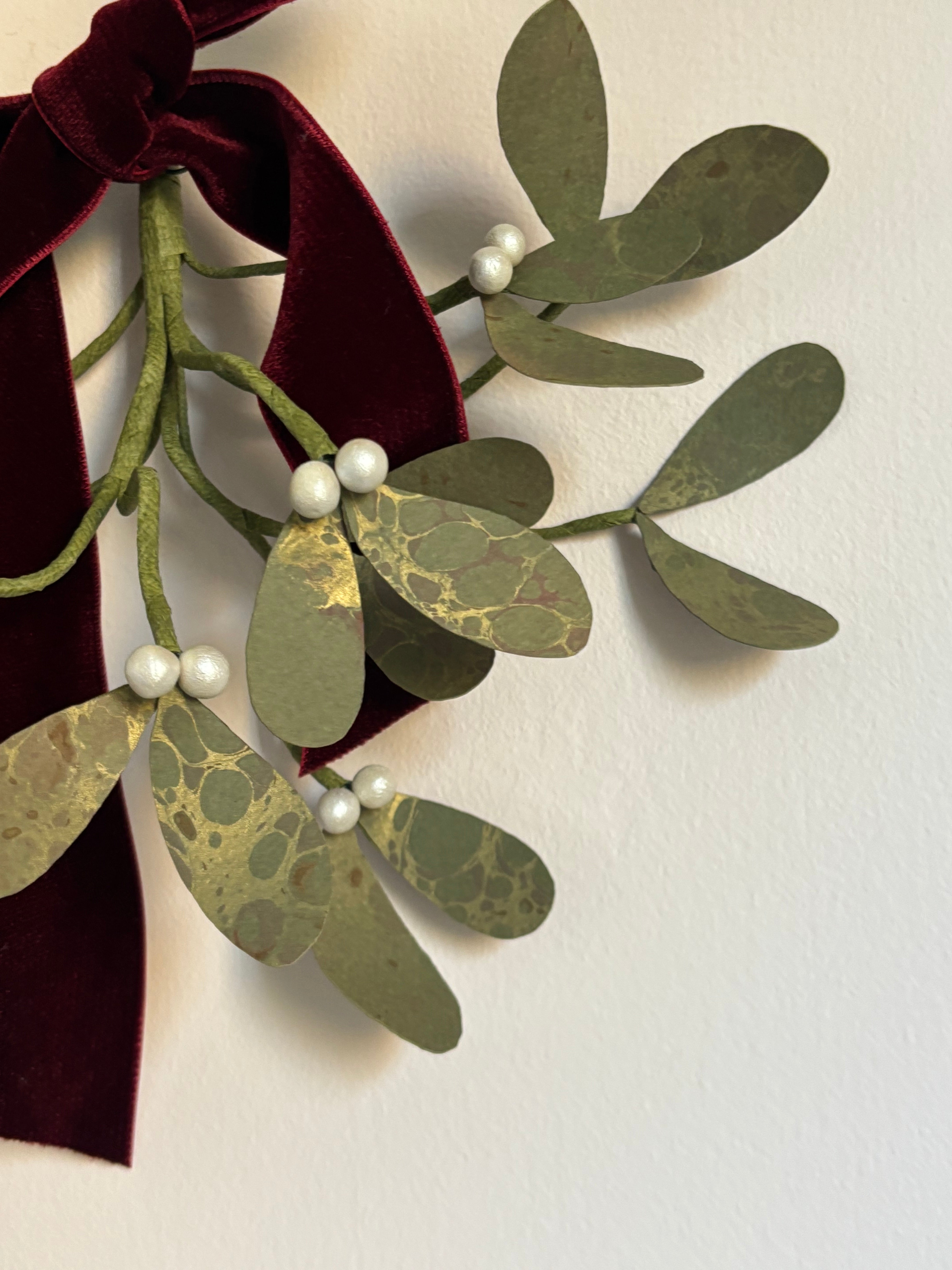 Paper Mistletoe (1209)