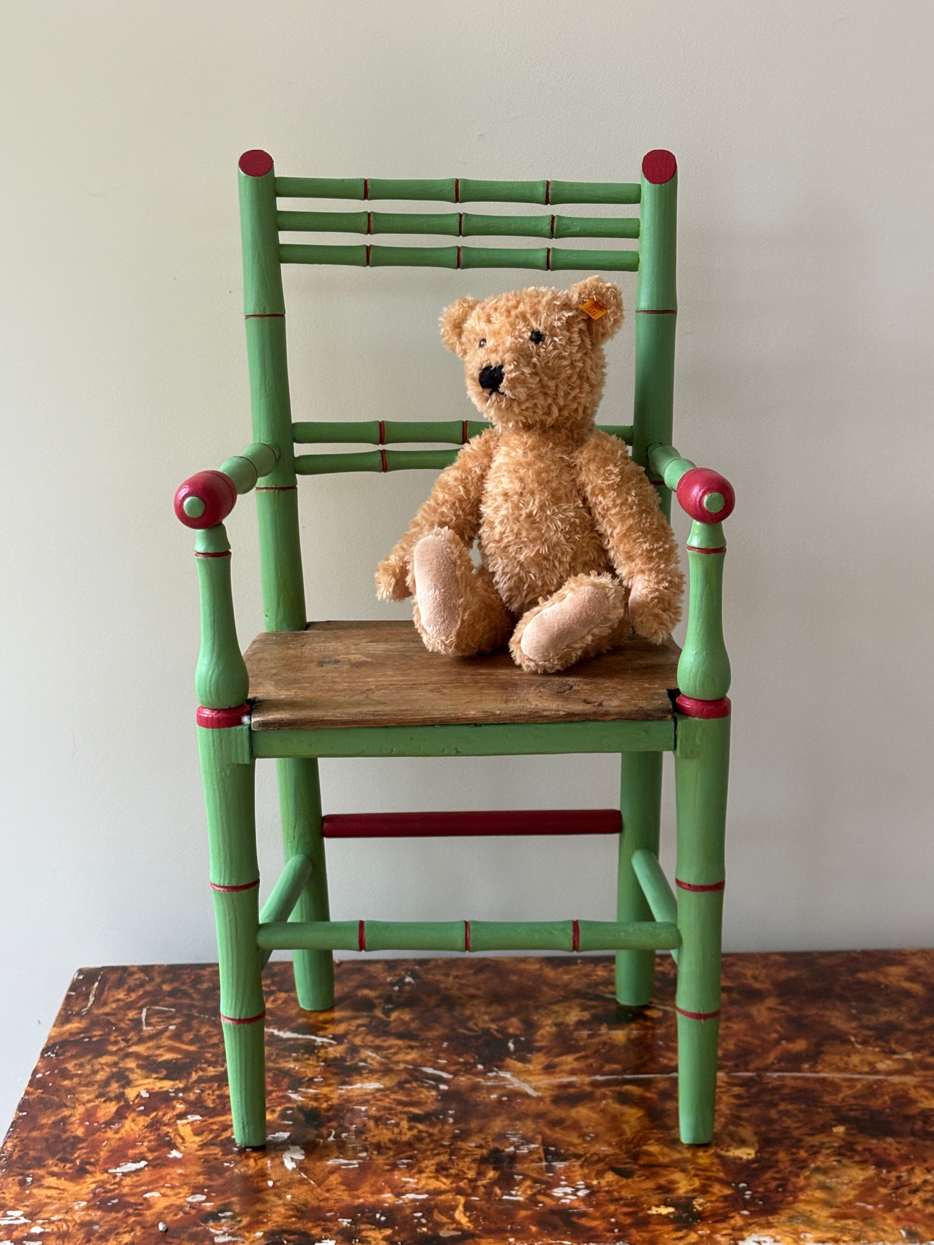 Green and red bamboo Teddy bear Chair